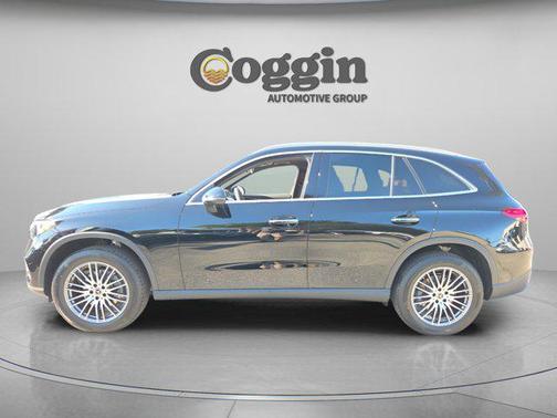 2026 Mercedes-Benz GLC 300 Base