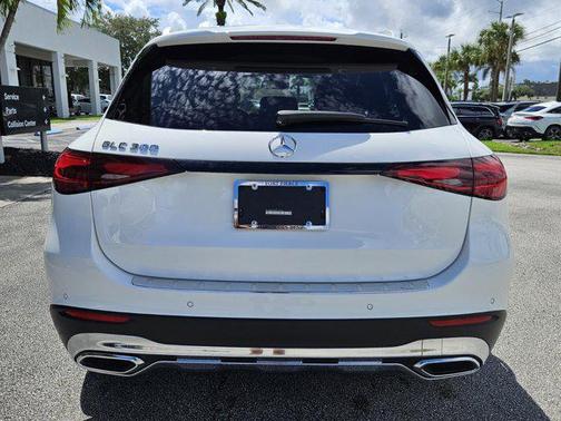 2024 Mercedes-Benz GLC 300 Base