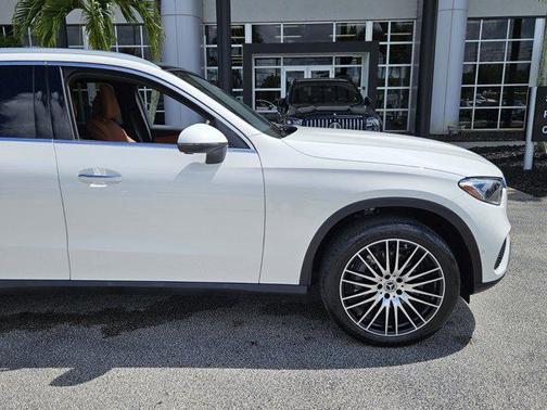 2024 Mercedes-Benz GLC 300 Base