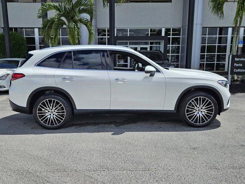 2024 Mercedes-Benz GLC 300 Base