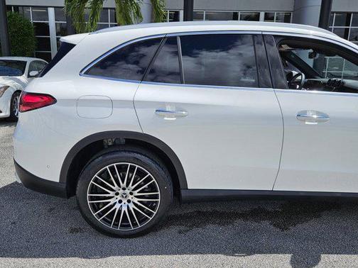 2024 Mercedes-Benz GLC 300 Base