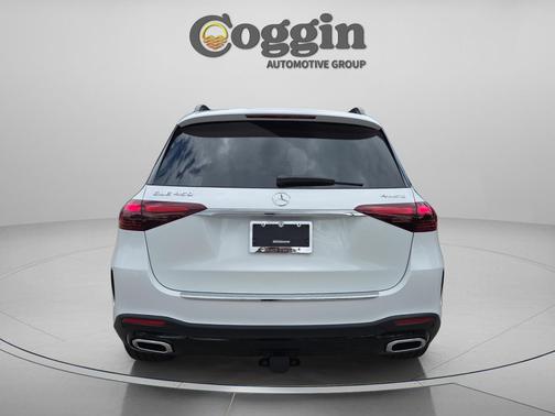 MANUFAKTUR Moonlight White Metallic 2026 Mercedes-Benz GLE 450 4MATIC