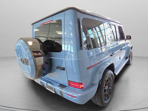 MANUFAKTUR Signature China Blue 2026 Mercedes-Benz G-Class G 580e