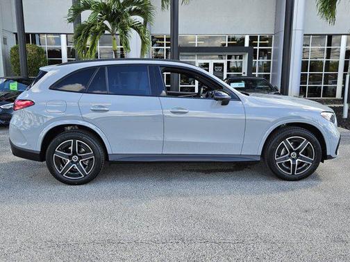 2026 Mercedes-Benz GLC 300 Base