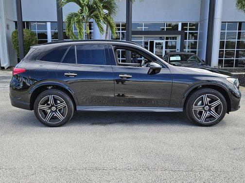 2026 Mercedes-Benz GLC 300 Base