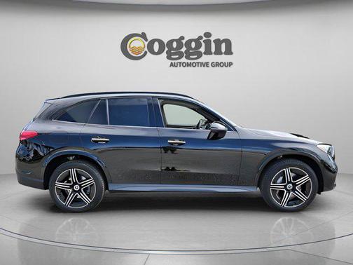 2026 Mercedes-Benz GLC 300 Base