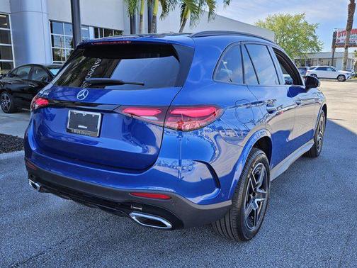 2025 Mercedes-Benz GLC 300 Base