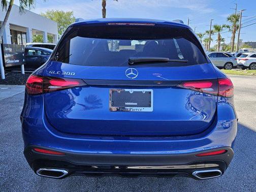 2025 Mercedes-Benz GLC 300 Base