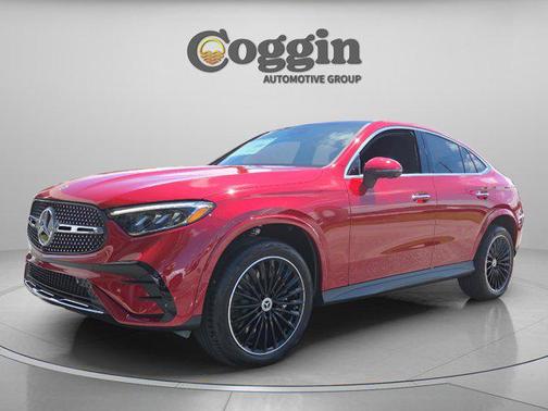 MANUFAKTUR Patagonia Red Metallic 2026 Mercedes-Benz GLC 300 4MATIC Coupe
