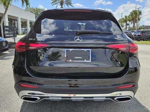 2026 Mercedes-Benz GLC 300 Base