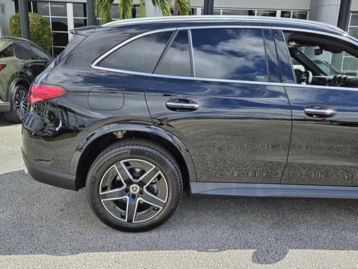 2026 Mercedes-Benz GLC 300 Base