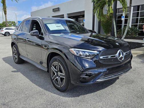 2026 Mercedes-Benz GLC 300 Base