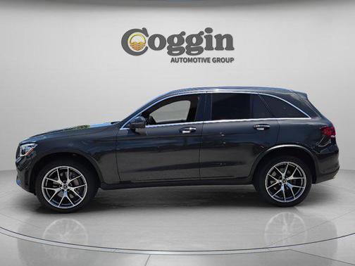 Graphite Gray Metallic 2022 Mercedes-Benz GLC 300 4MATIC