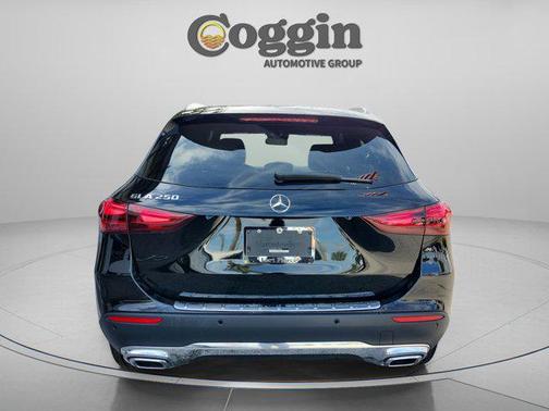 2026 Mercedes-Benz GLA 250 Base