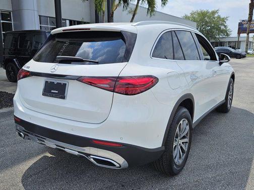 2025 Mercedes-Benz GLC 300 Base