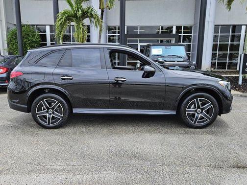 2025 Mercedes-Benz GLC 300 Base