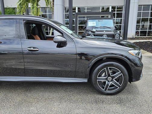 2025 Mercedes-Benz GLC 300 Base