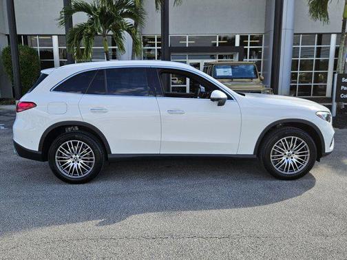 2026 Mercedes-Benz GLC 300 Base