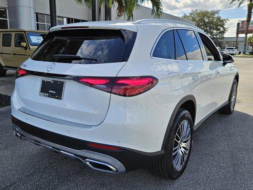 2026 Mercedes-Benz GLC 300 Base