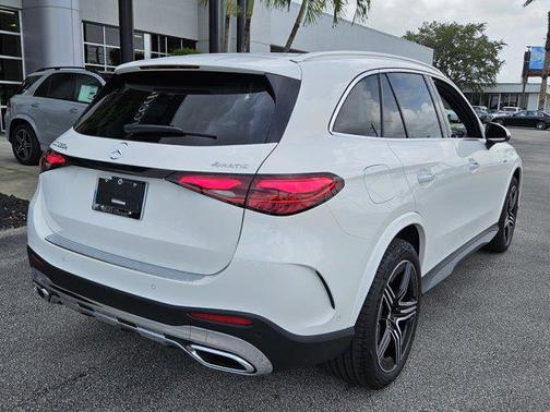 2025 Mercedes-Benz GLC 350e Base