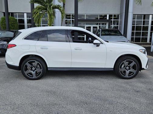 2025 Mercedes-Benz GLC 350e Base