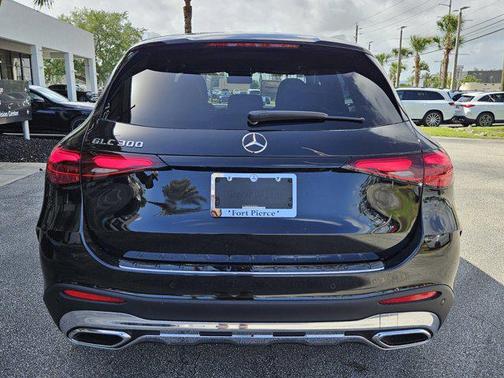 2025 Mercedes-Benz GLC 300 Base