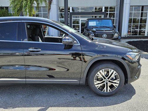 2025 Mercedes-Benz GLA 250 Base