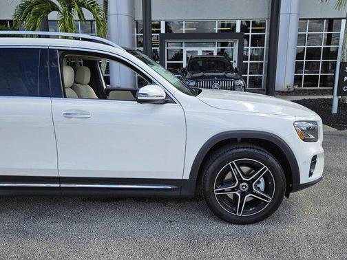 2026 Mercedes-Benz GLB 250 Base