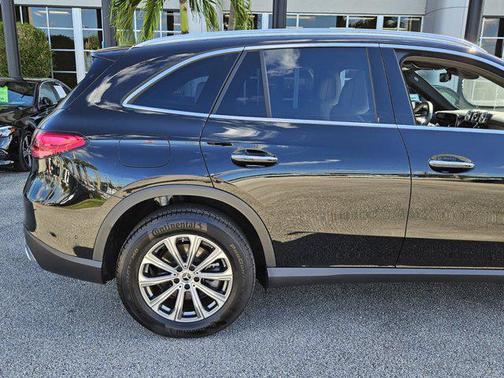 2025 Mercedes-Benz GLC 300 Base