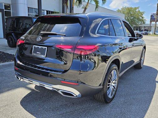 2025 Mercedes-Benz GLC 300 Base