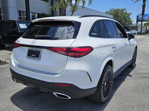 2025 Mercedes-Benz GLC 300 Base