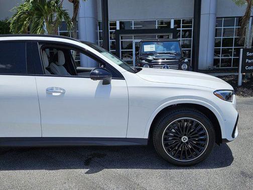2025 Mercedes-Benz GLC 300 Base