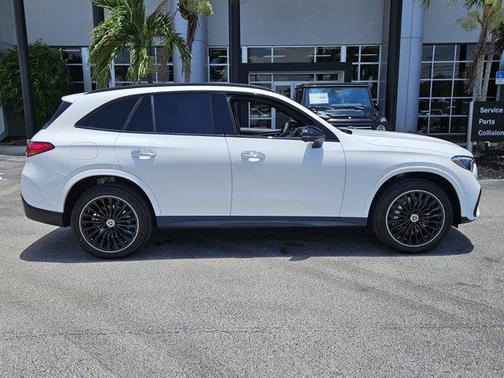2025 Mercedes-Benz GLC 300 Base