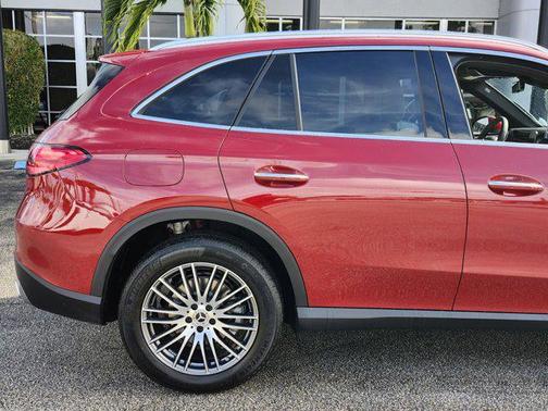 2026 Mercedes-Benz GLC 300 Base