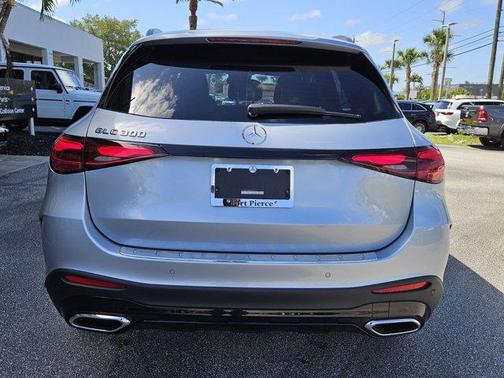 2025 Mercedes-Benz GLC 300 Base