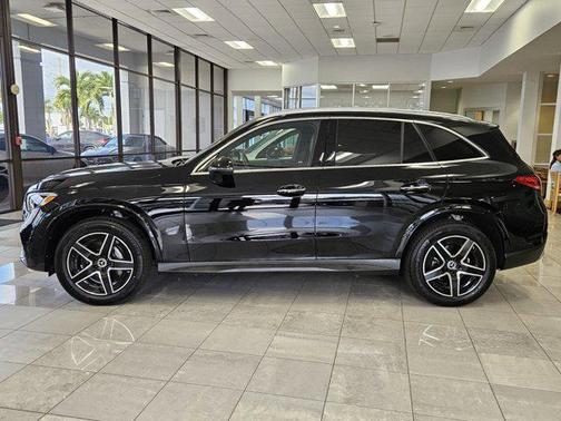 2025 Mercedes-Benz GLC 300 Base