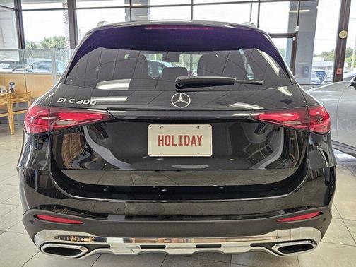 2025 Mercedes-Benz GLC 300 Base