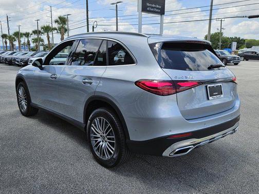 2025 Mercedes-Benz GLC 300 Base