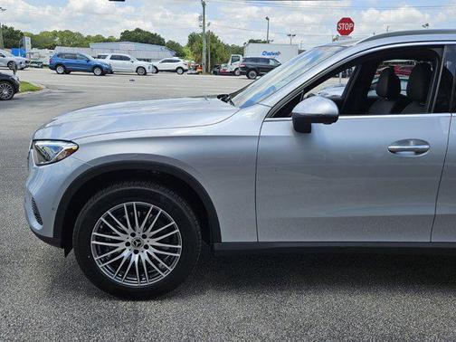 2025 Mercedes-Benz GLC 300 Base