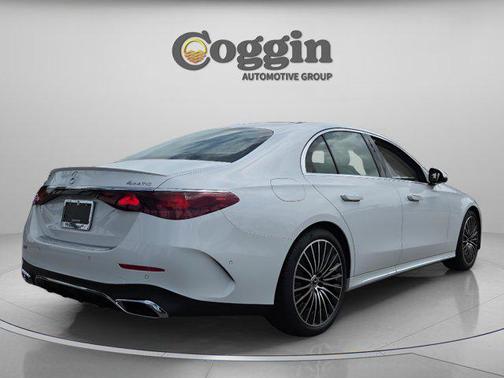 MANUFAKTUR Moonlight White Metallic 2026 Mercedes-Benz E-Class E 450 4MATIC