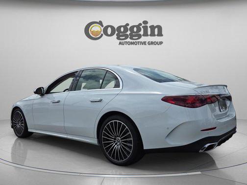 MANUFAKTUR Moonlight White Metallic 2026 Mercedes-Benz E-Class E 450 4MATIC