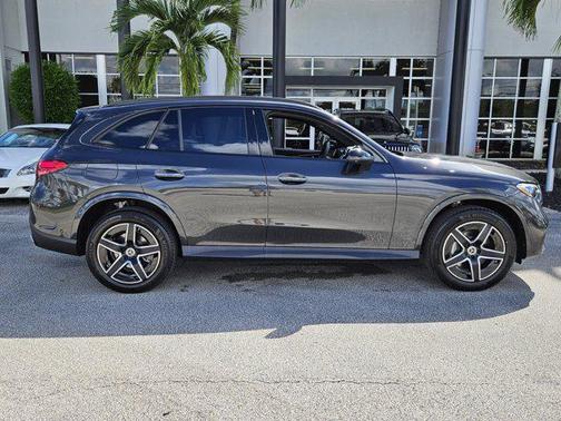 2026 Mercedes-Benz GLC 300 Base