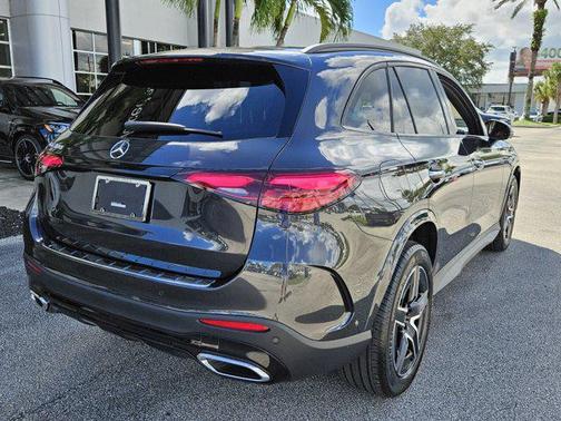 2026 Mercedes-Benz GLC 300 Base