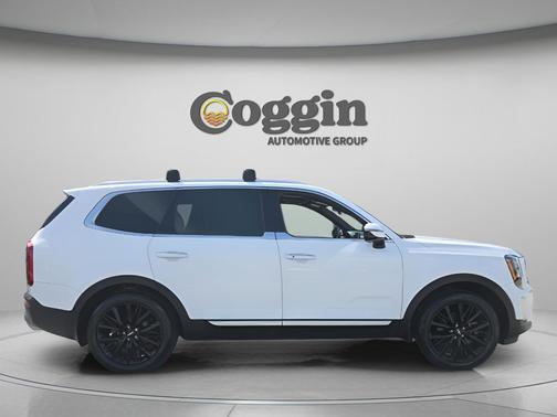 Glacial White Pearl 2022 Kia Telluride SX