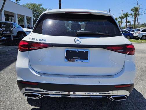 2025 Mercedes-Benz GLC 300 Base
