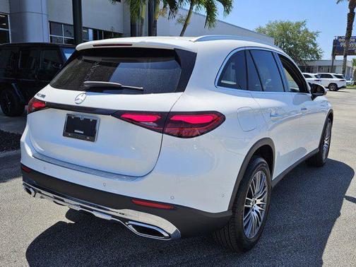 2025 Mercedes-Benz GLC 300 Base