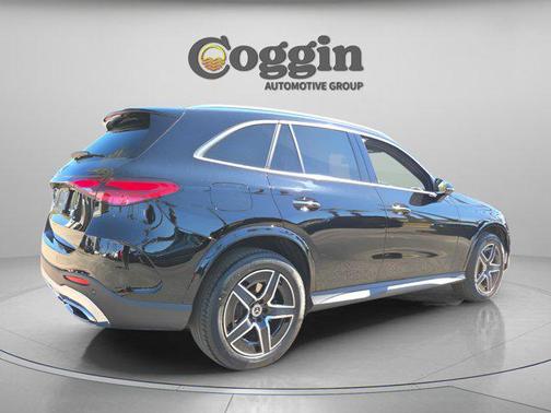 2026 Mercedes-Benz GLC 300 Base