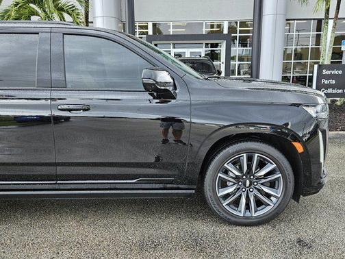 2023 Cadillac Escalade ESV Sport Platinum