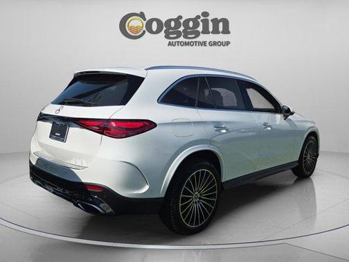 Polar White 2026 Mercedes-Benz GLC 300 Base