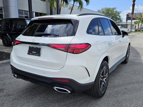 2025 Mercedes-Benz GLC 300 Base